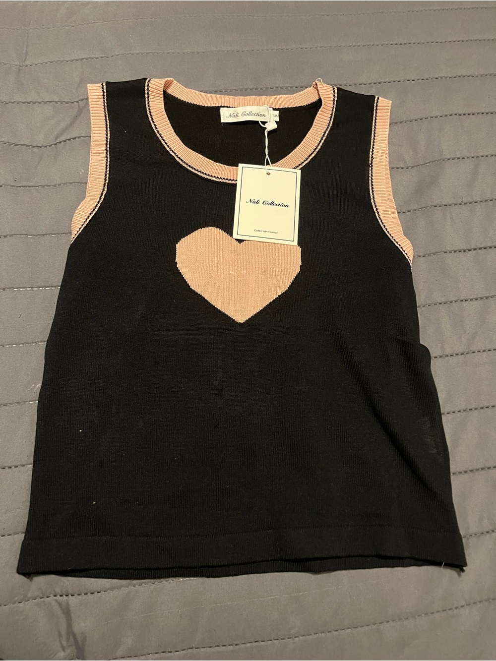 Kalli Collection Black Tank Top with Pink Heart